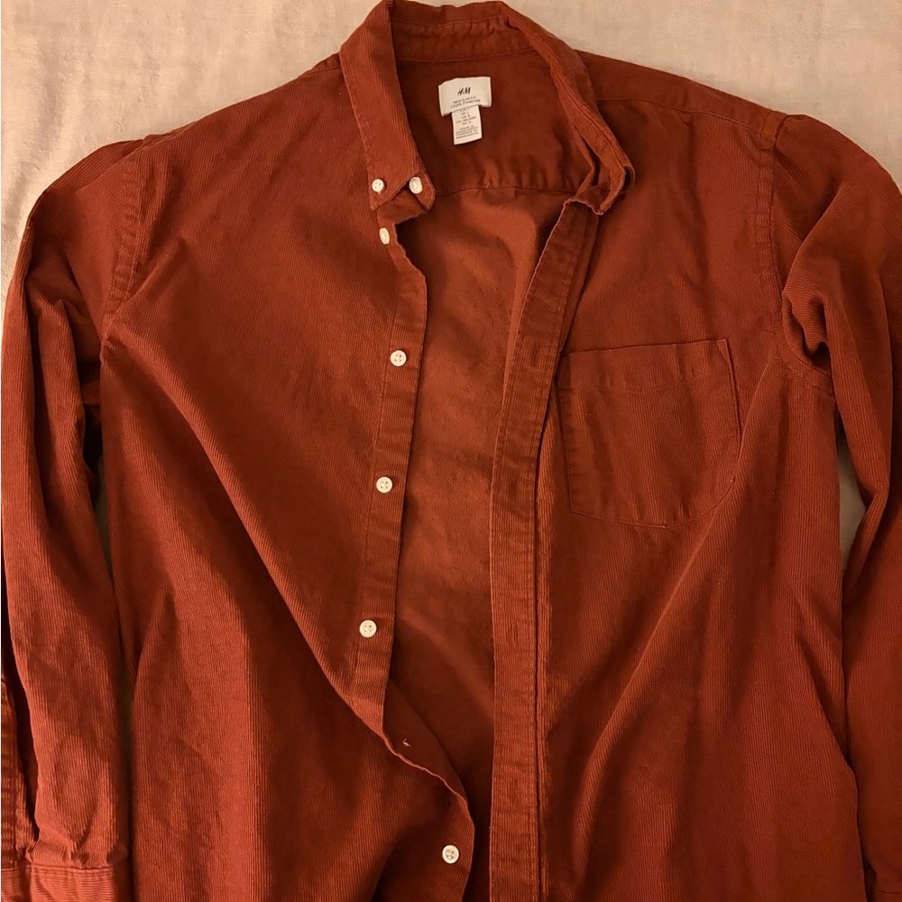 H&M Men's Red/Rust Corduroy Button Down Shirt